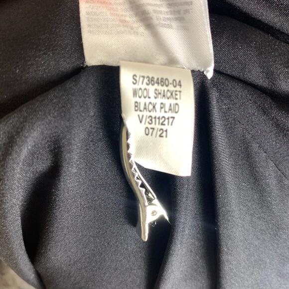 Old Navy Black White Plaid Fuzzy Long Flannel Coat Size XXL - Picture 5 of 6